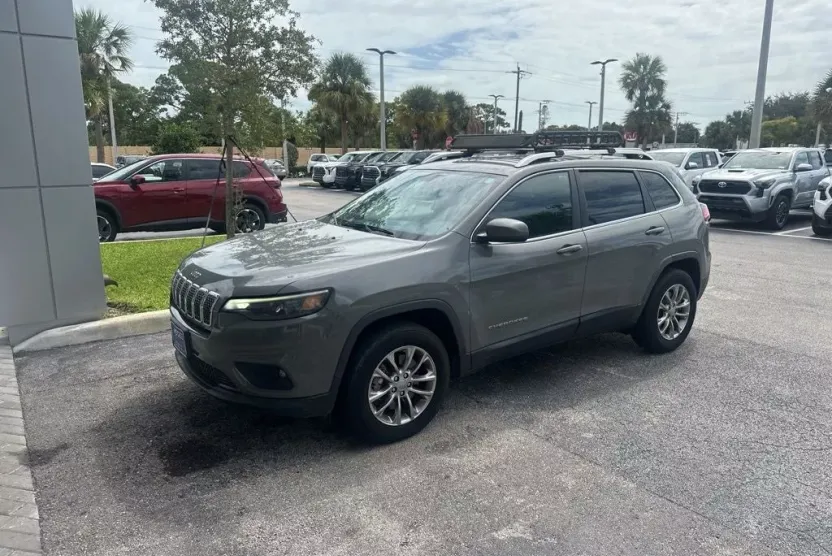 2020 Jeep Cherokee Latitude photo 1