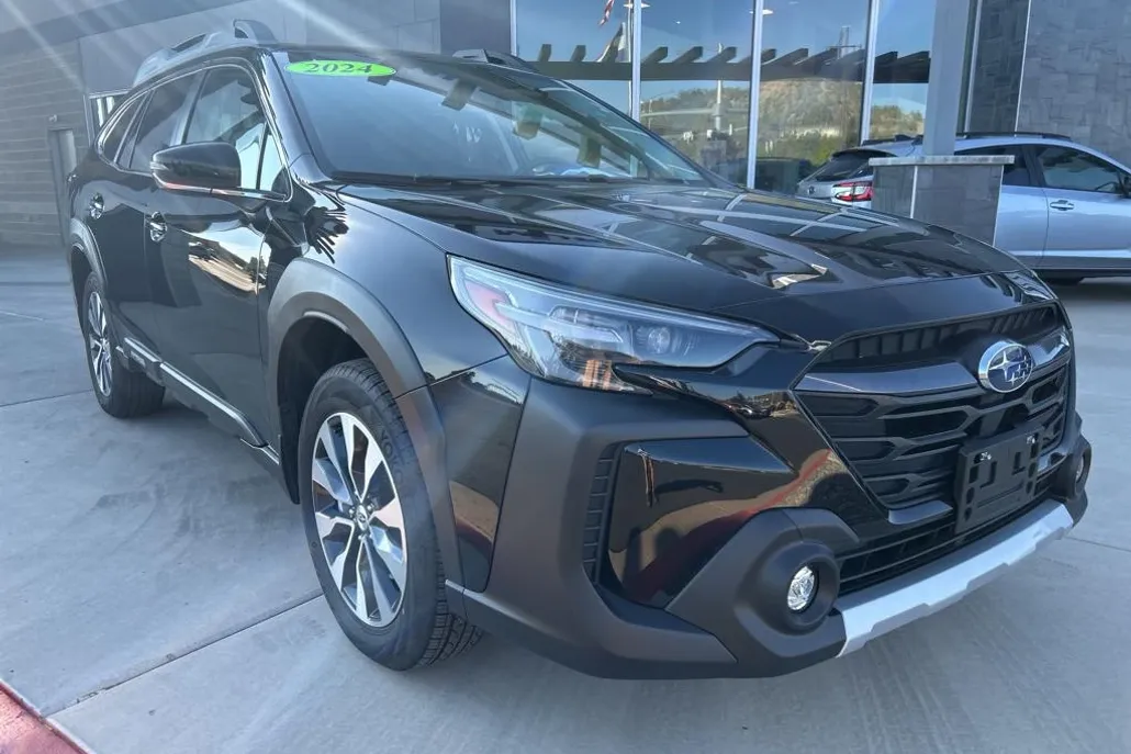 2024 Subaru Outback Limited photo 1