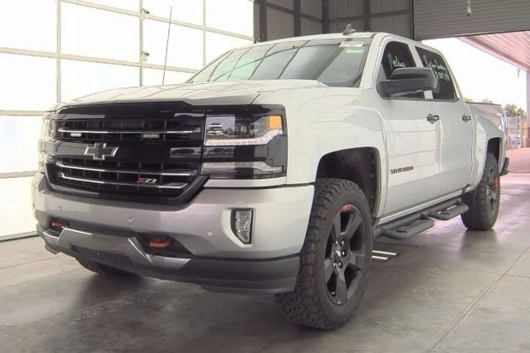 2018 Chevrolet Silverado 1500 LTZ photo 1