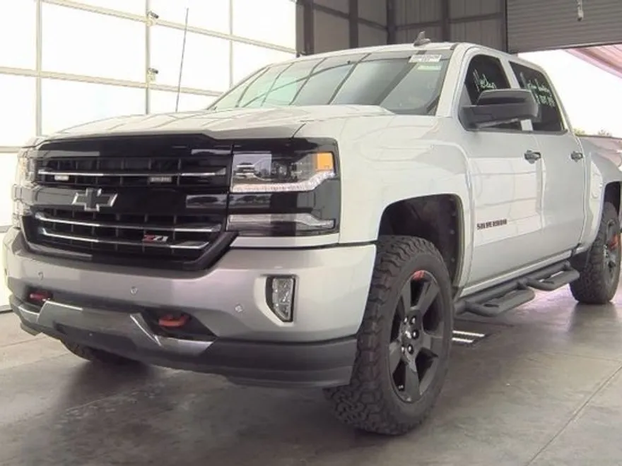 2018 Chevrolet Silverado 1500 LTZ photo 1