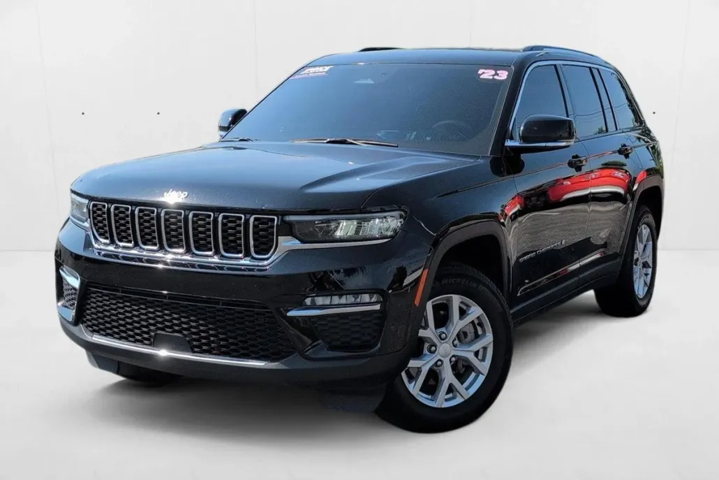 2023 Jeep Grand Cherokee Limited Sport photo 1