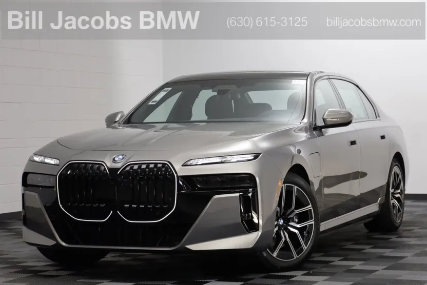 2026 Bmw 750e photo 1