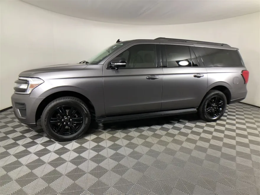 2022 Ford Expedition MAX XLT photo 1