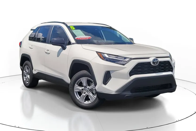 2025 Toyota RAV4 Hybrid LE photo 1