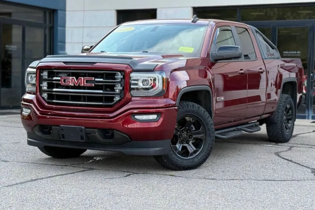 2017 Gmc Sierra 1500 SLT photo 1