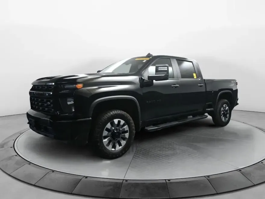 2022 Chevrolet Silverado 2500HD Custom photo 1