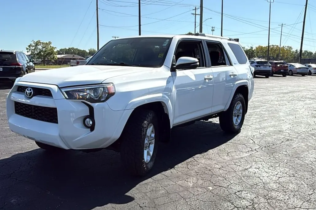 2019 Toyota 4Runner SR5 Premium photo 1