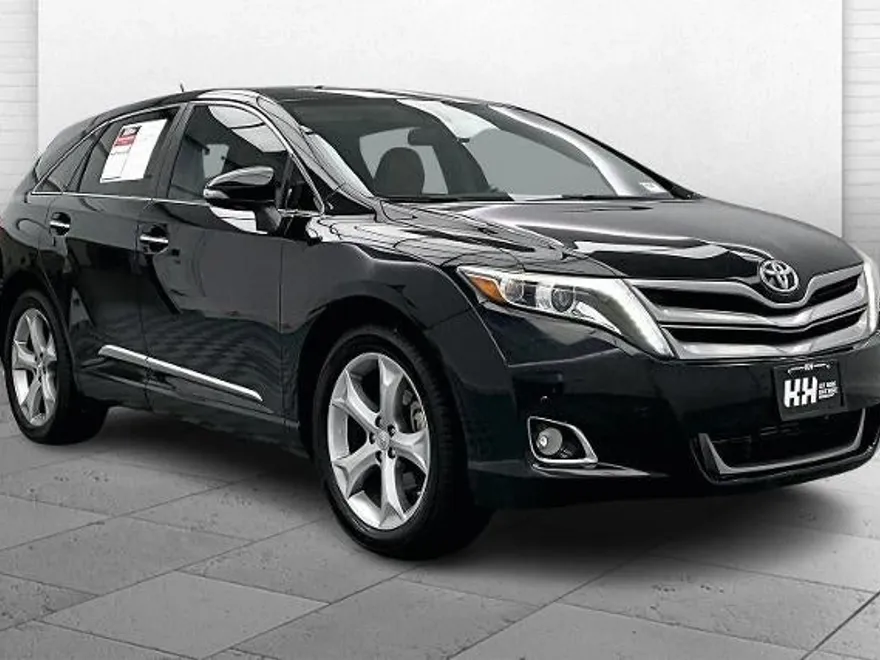 2014 Toyota Venza XLE photo 1