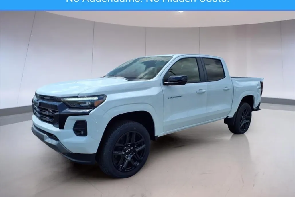 2025 Chevrolet Colorado Z71 photo 1