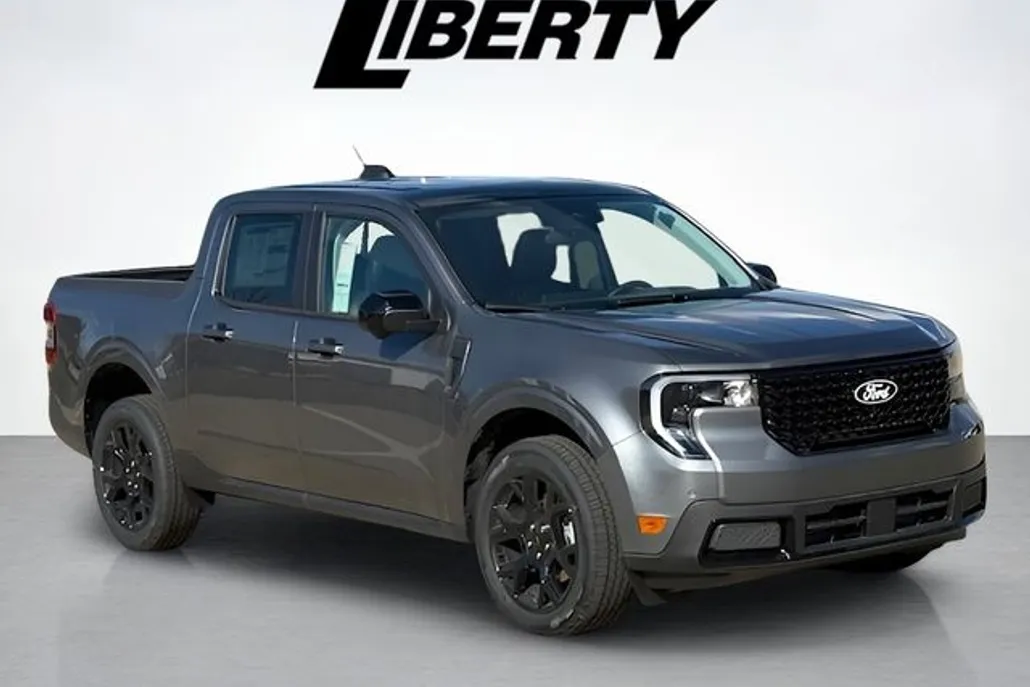 2025 Ford Maverick Lariat photo 1