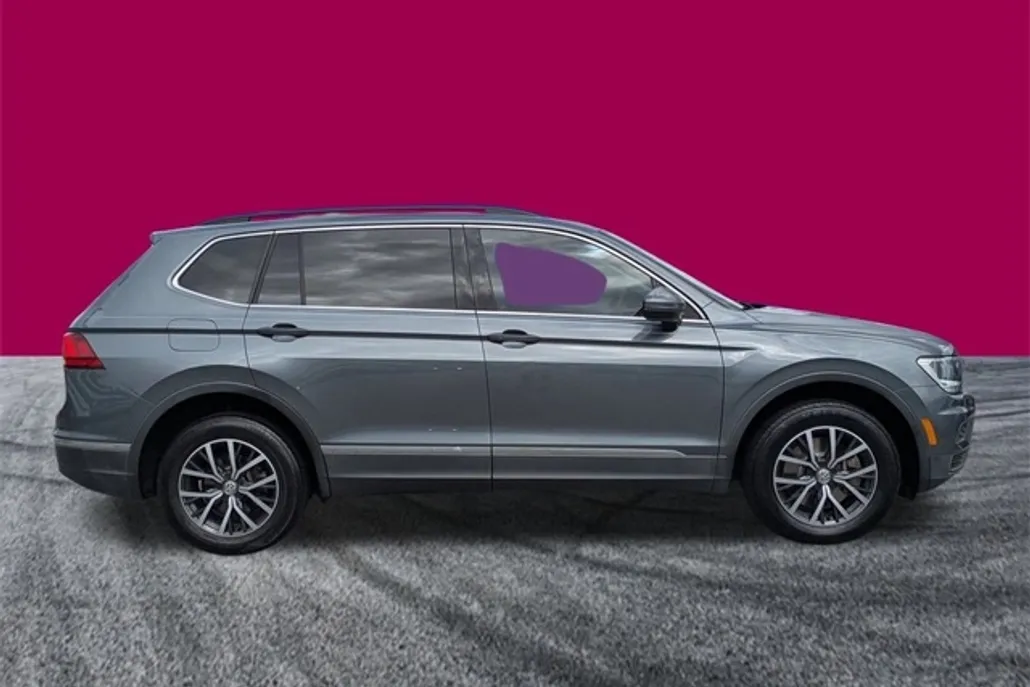 2020 Volkswagen Tiguan SE R-Line Black photo 1