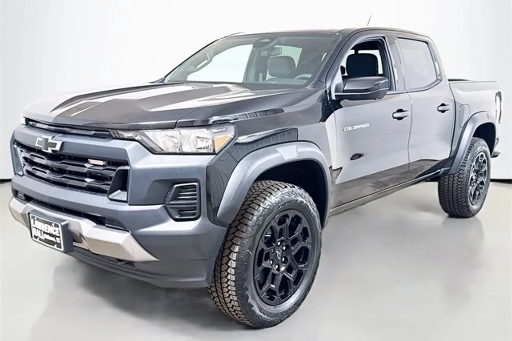 2026 Chevrolet Colorado Trail Boss photo 1
