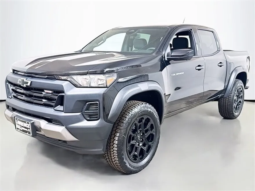 2026 Chevrolet Colorado Trail Boss photo 1