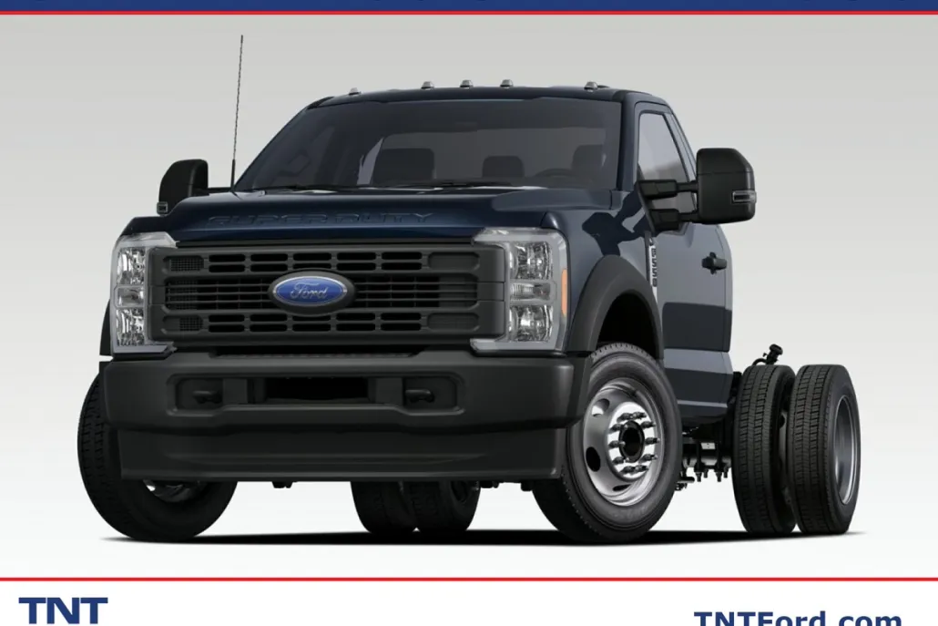 2025 Ford F-550 XL photo 1