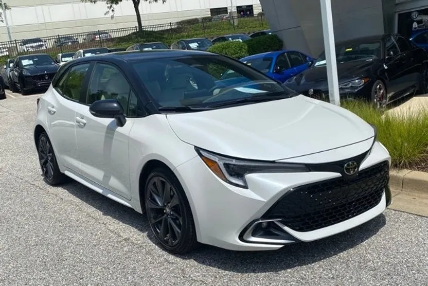 2023 Toyota Corolla XSE photo 1