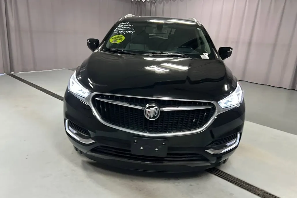 2021 Buick Enclave Essence photo 1