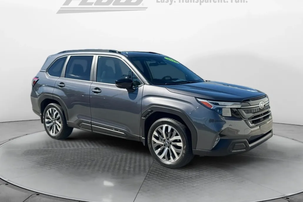 2025 Subaru Forester Touring photo 1