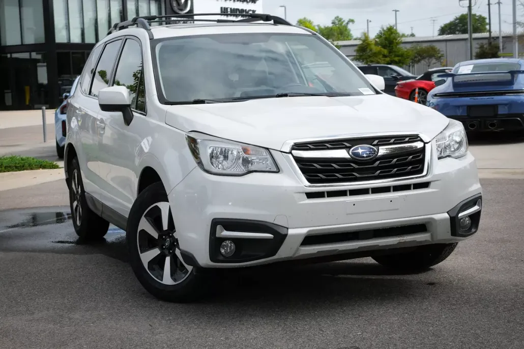2017 Subaru Forester Limited photo 1