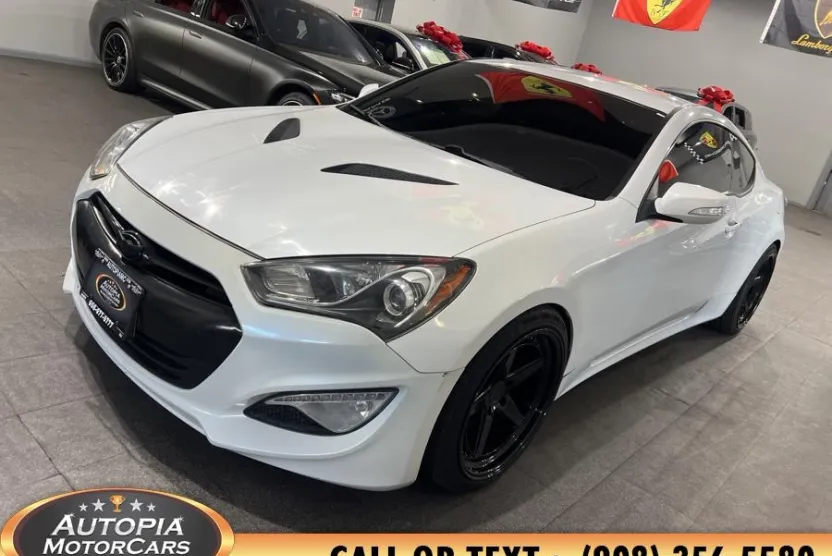 2016 Hyundai Genesis Coupe 3.8 photo 1