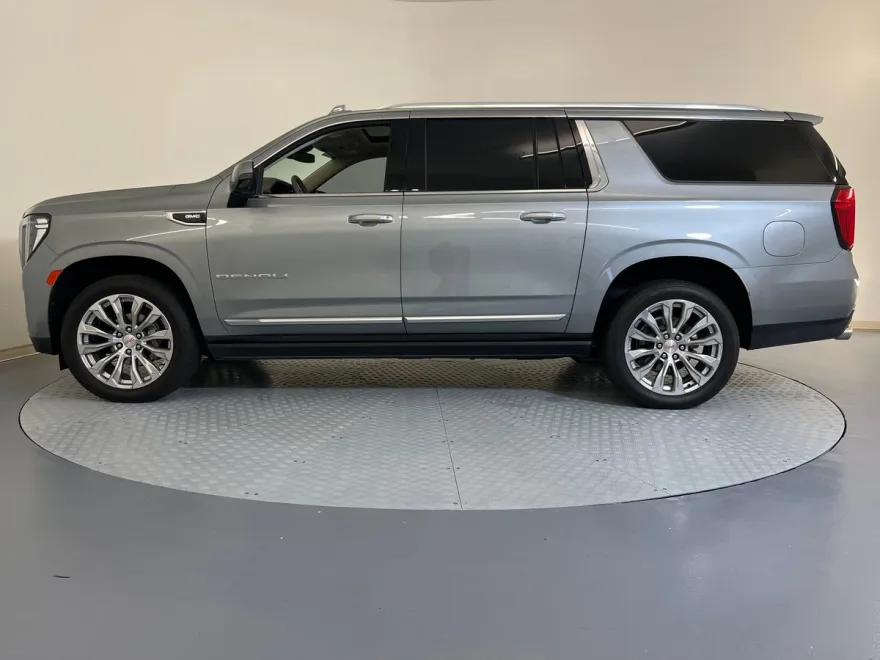 2024 Gmc Yukon XL Denali photo 1