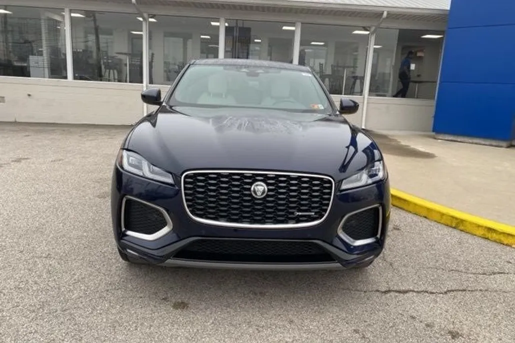 2024 Jaguar F-PACE P250 R-Dynamic S photo 1