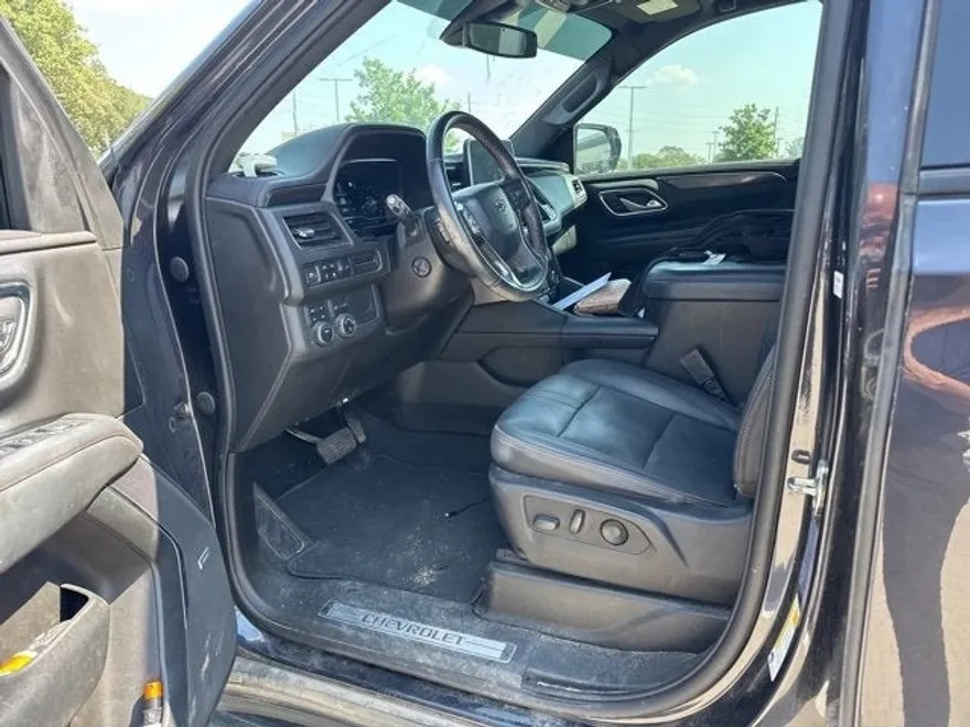 2022 Chevrolet Tahoe RST photo 1
