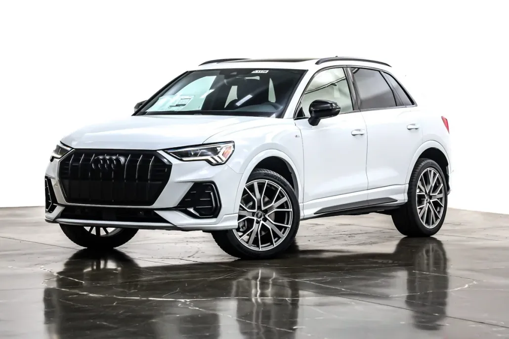 2025 Audi Q3 S line Premium Plus photo 1