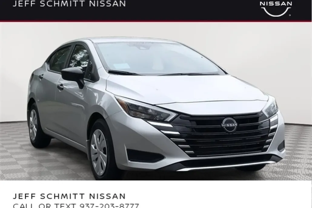2025 Nissan Versa 1.6 S photo 1