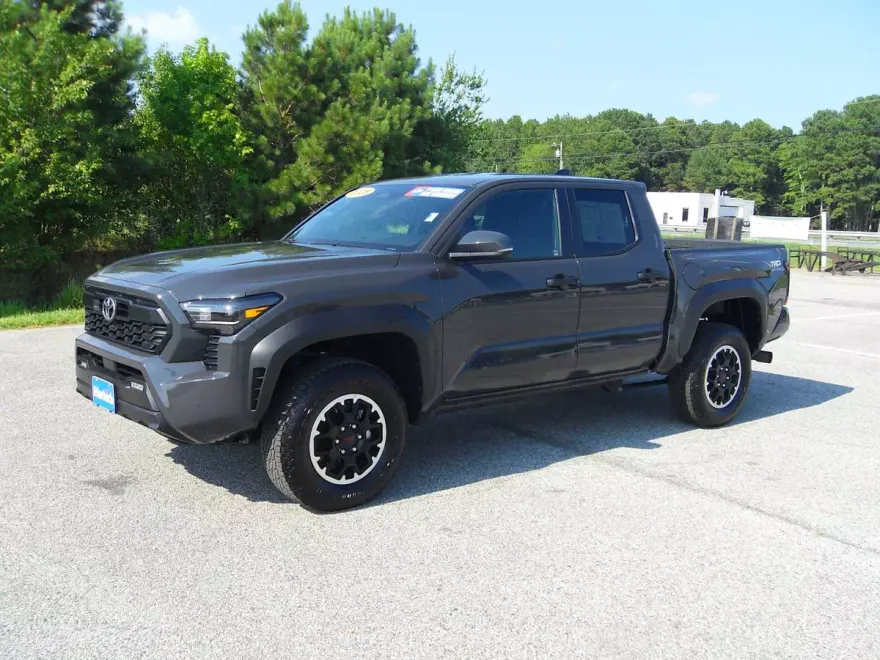2025 Toyota Tacoma TRD Double Cab photo 1