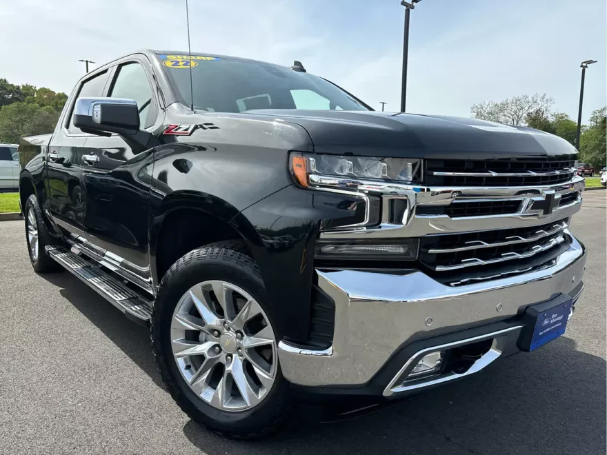 2022 Chevrolet Silverado 1500 LTZ photo 1