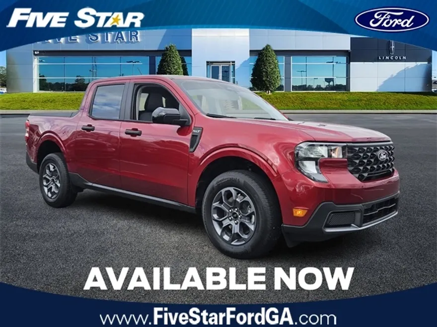 2025 Ford Maverick XLT photo 1