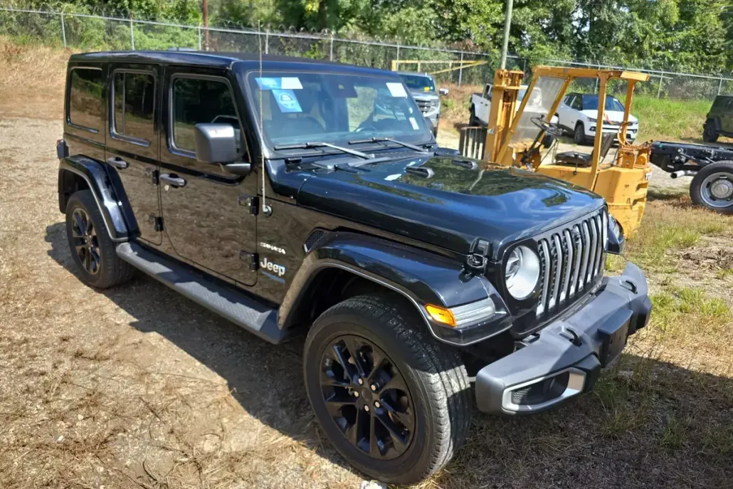 2021 Jeep Wrangler Unlimited Sahara 4xe photo 1