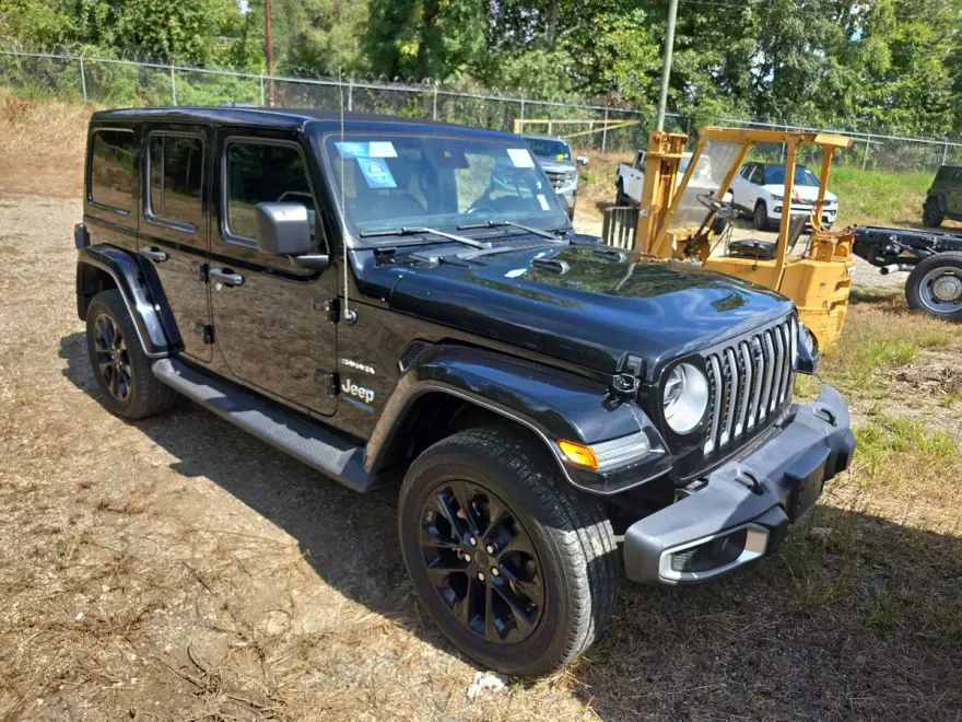 2021 Jeep Wrangler Unlimited Sahara 4xe photo 1