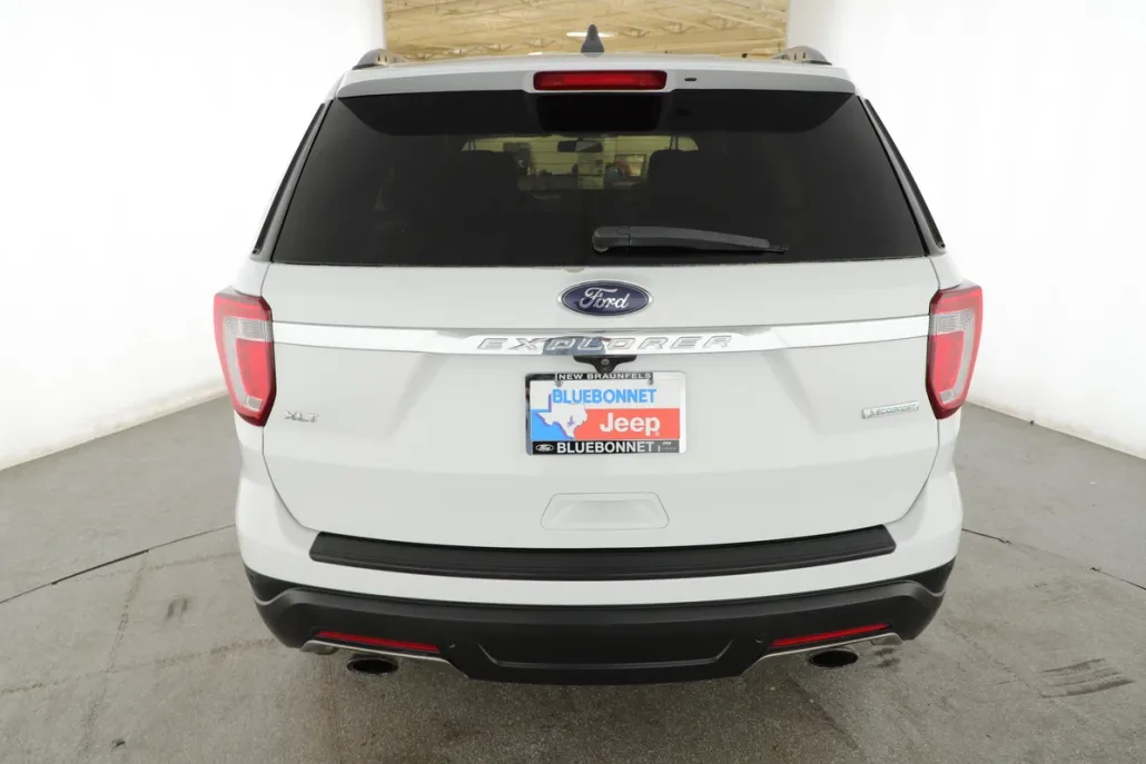 2018 Ford Explorer XLT photo 1