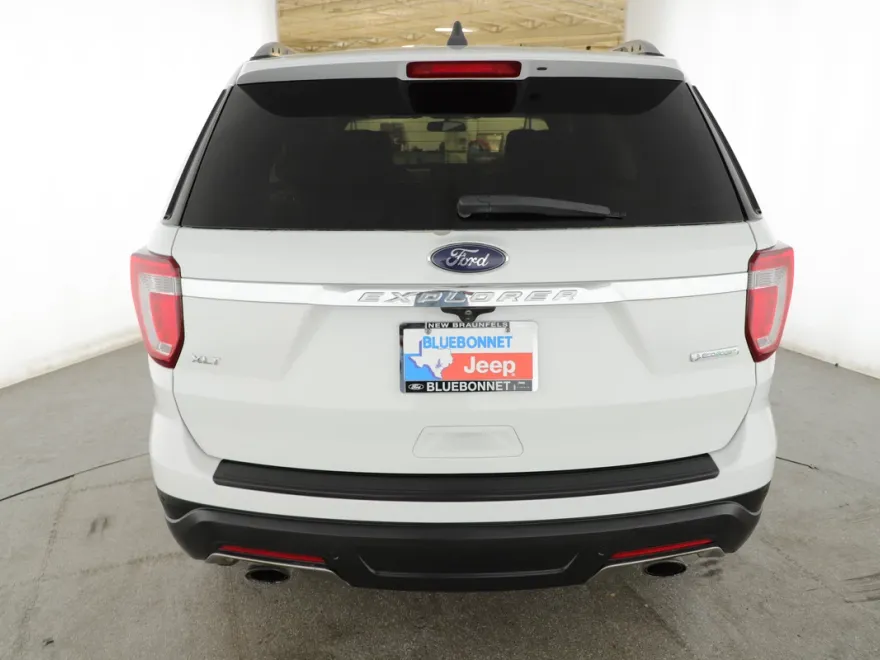 2018 Ford Explorer XLT photo 1