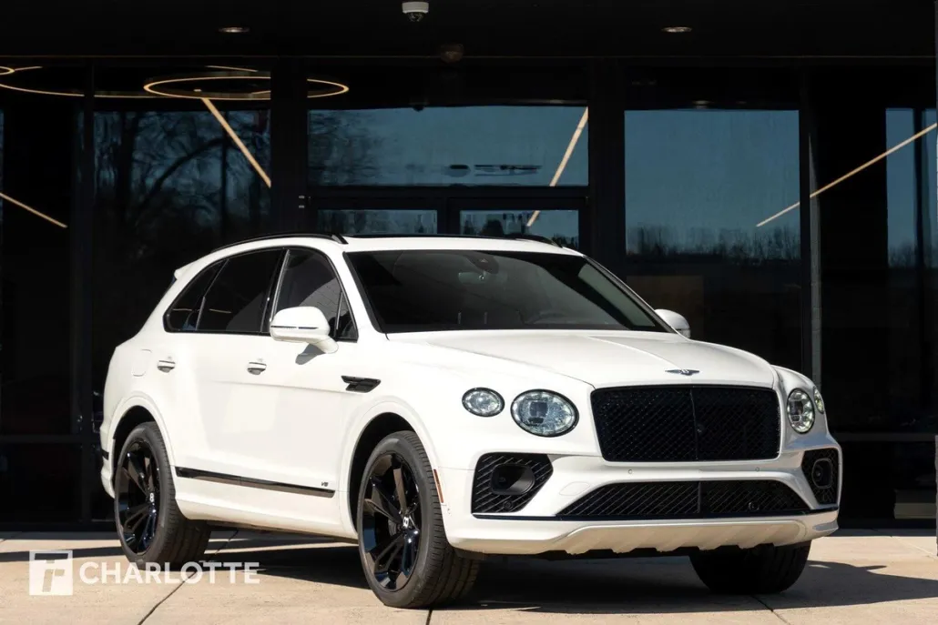 2021 Bentley Bentayga V8 photo 1