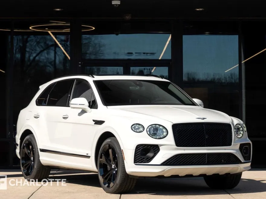 2021 Bentley Bentayga V8 photo 1