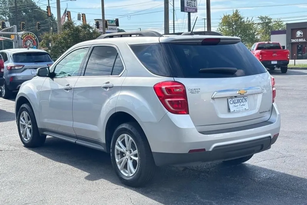 2016 Chevrolet Equinox LT photo 1