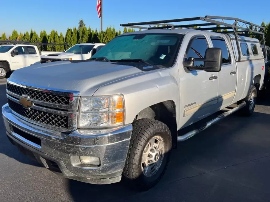 2013 Chevrolet Silverado 2500HD LT photo 1