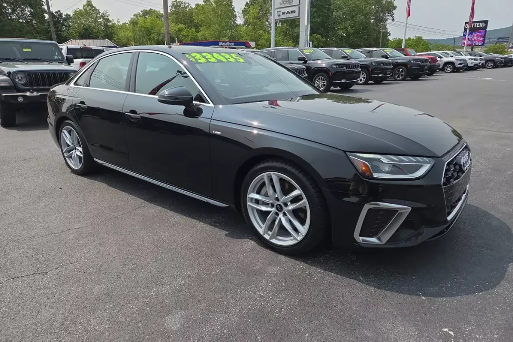 2024 Audi A4 S line Premium Plus 45 TFSI Quattro photo 1