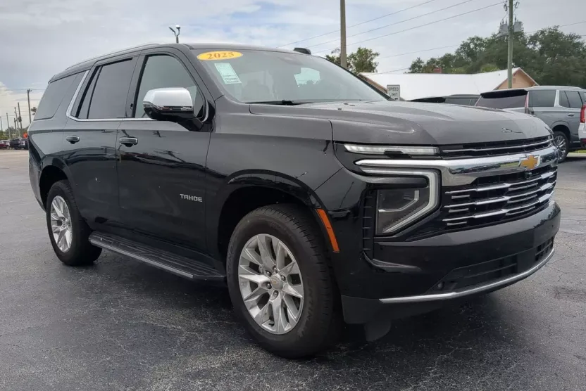 2025 Chevrolet Tahoe Premier photo 1