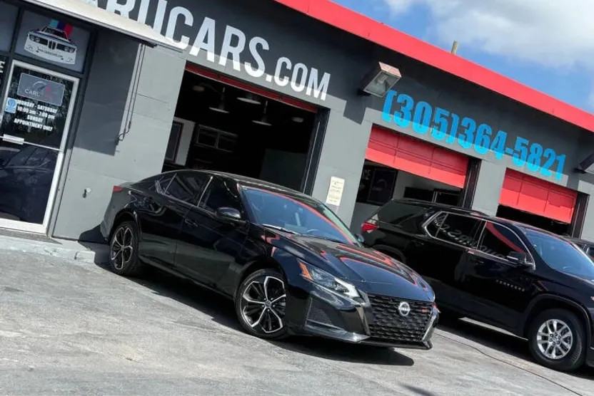 2024 Nissan Altima 2.5 SR photo 1