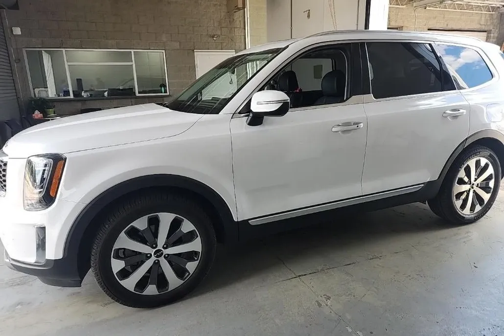 2022 Kia Telluride S photo 1
