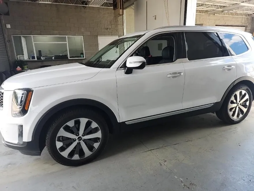 2022 Kia Telluride S photo 1