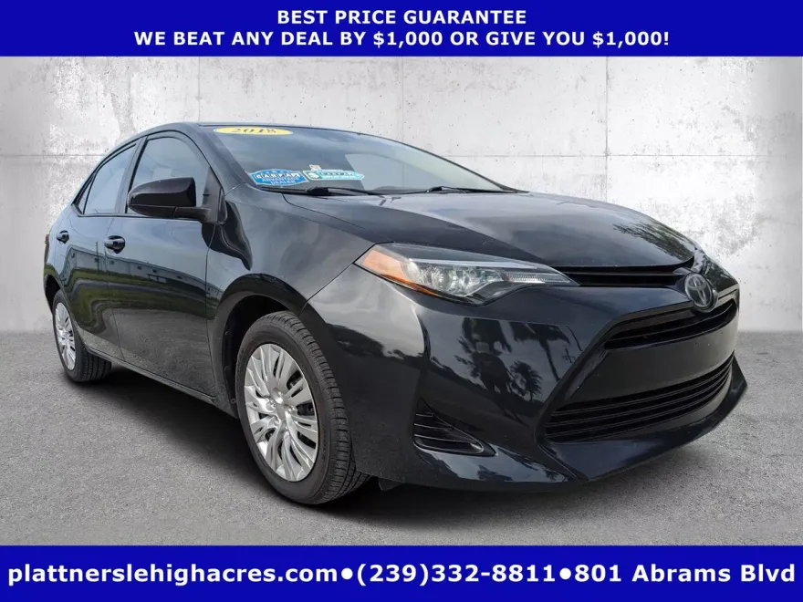 2018 Toyota Corolla LE photo 1