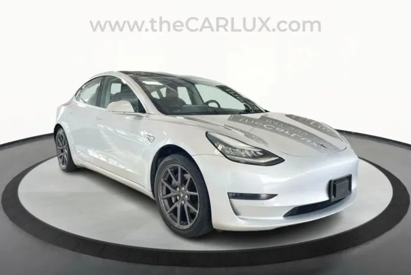 2018 Tesla Model 3 Long Range photo 1