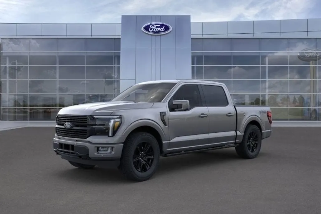 2025 Ford F-150 Platinum photo 1