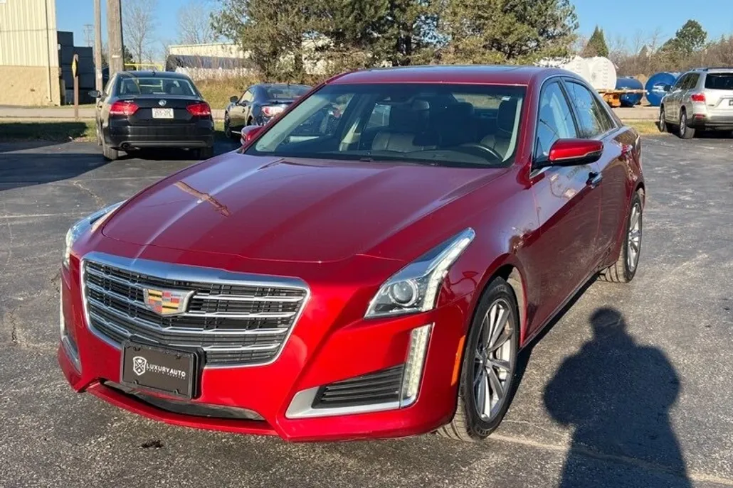 2017 Cadillac CTS Luxury photo 1