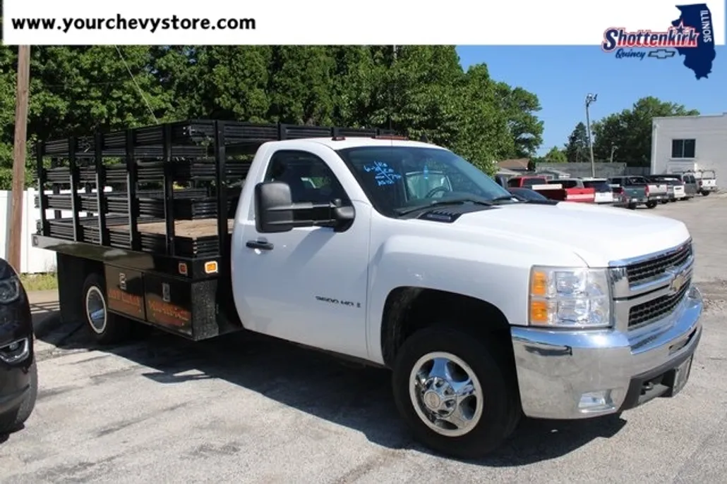 2009 Chevrolet Silverado 3500HD LT photo 1