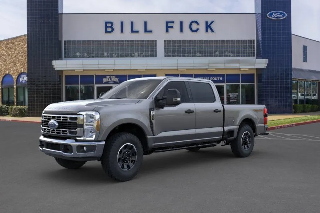 2025 Ford F-350 XLT photo 1